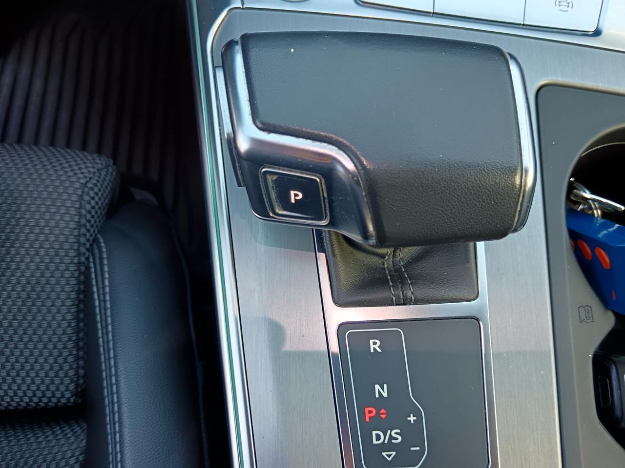 Audi A6 Avant S tronic LINE -MILDHYBRID TDI