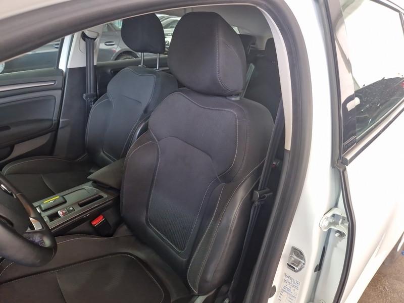 RENAULT MEGANE 1.6 PHEV E-TECH 67KW BUSINESS AUTO 5 PORTE STATION WAGON