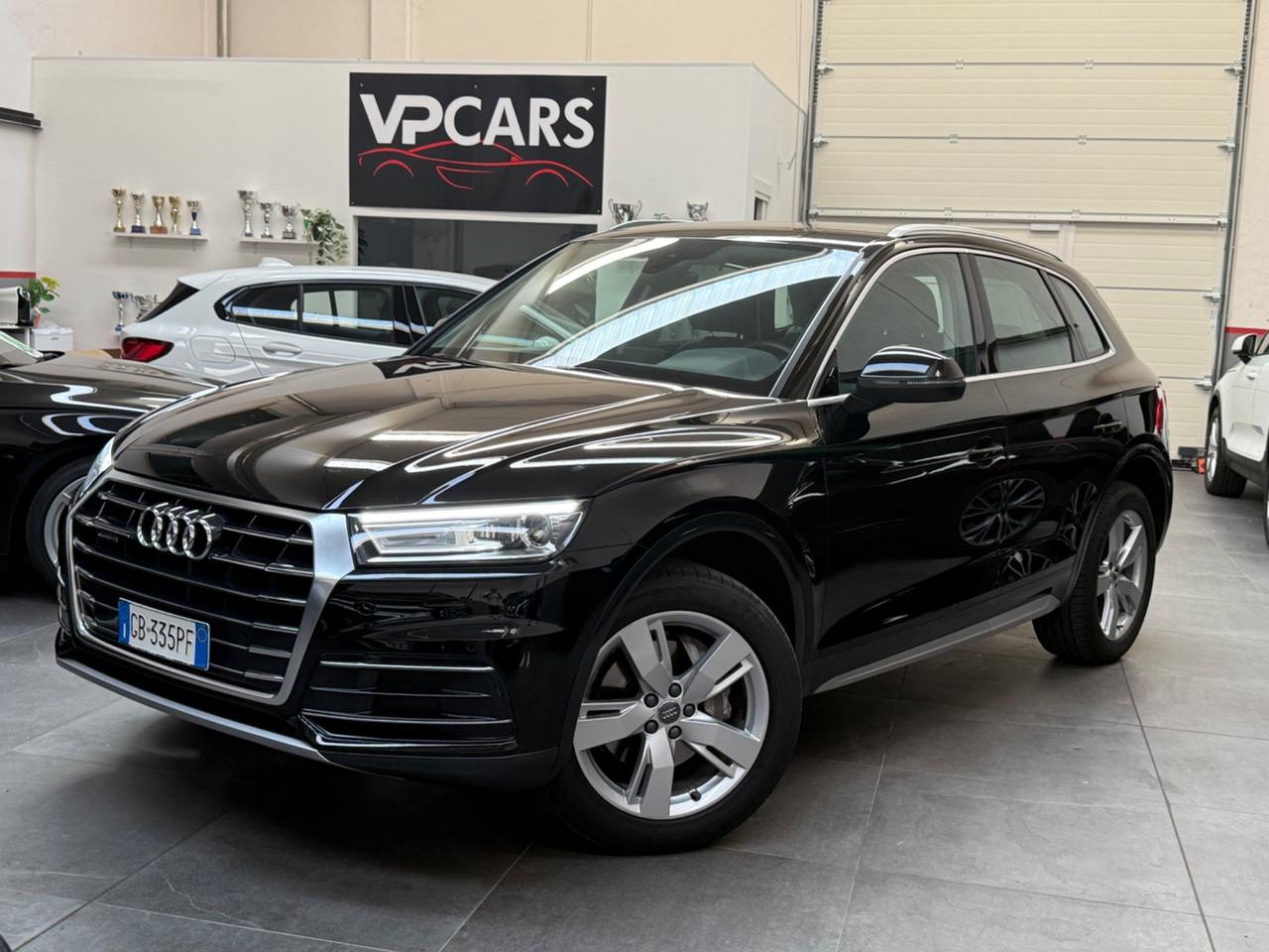 Audi Q5 35 TDI quattro S tronic Business Design