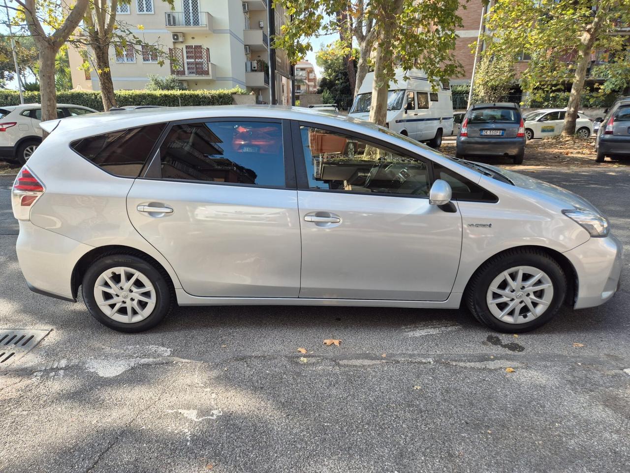 Toyota Prius+ 1.8 Lounge