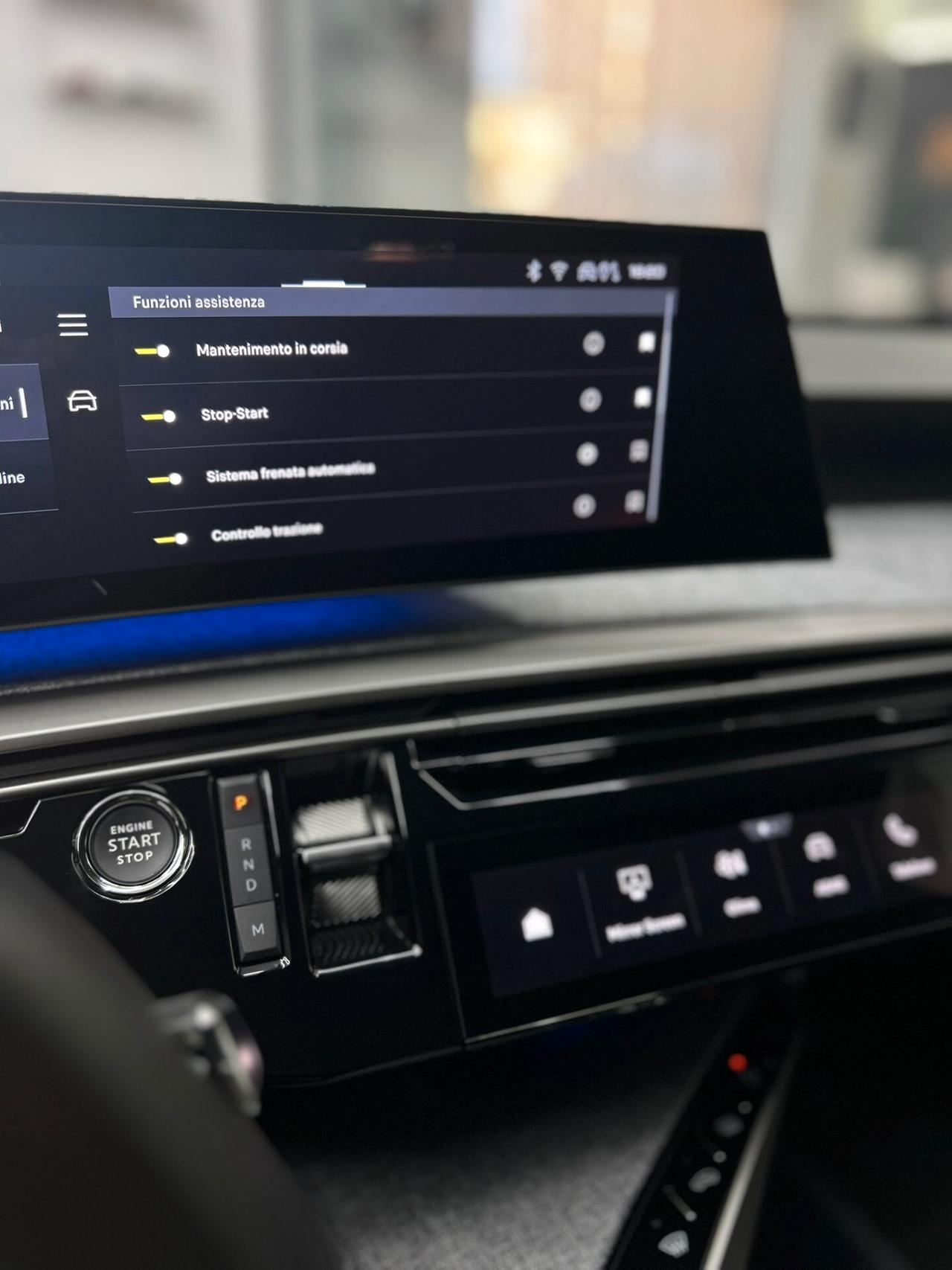 Peugeot 3008 1.2 benzina Hybrid 136 e-DCS6 Allure