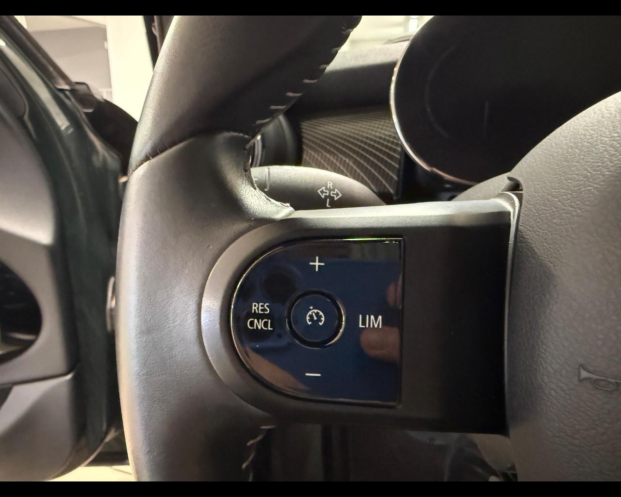 MINI Mini 5 porte (F55) - Mini 1.5 Cooper Resolute 5 porte