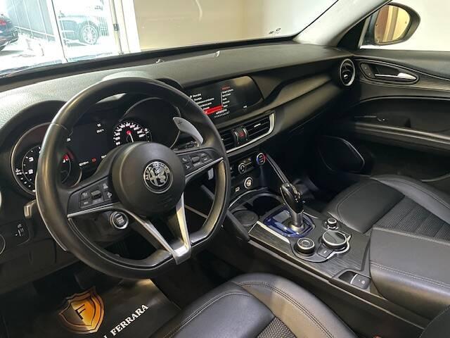 Alfa Romeo Stelvio 2.2 t Executive Q4 210cv auto my19