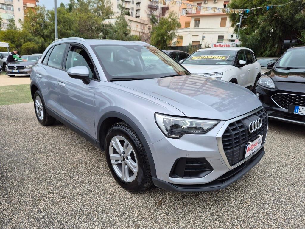 Audi Q3 2.0 TDI 150CV S-tronic BUSINESS