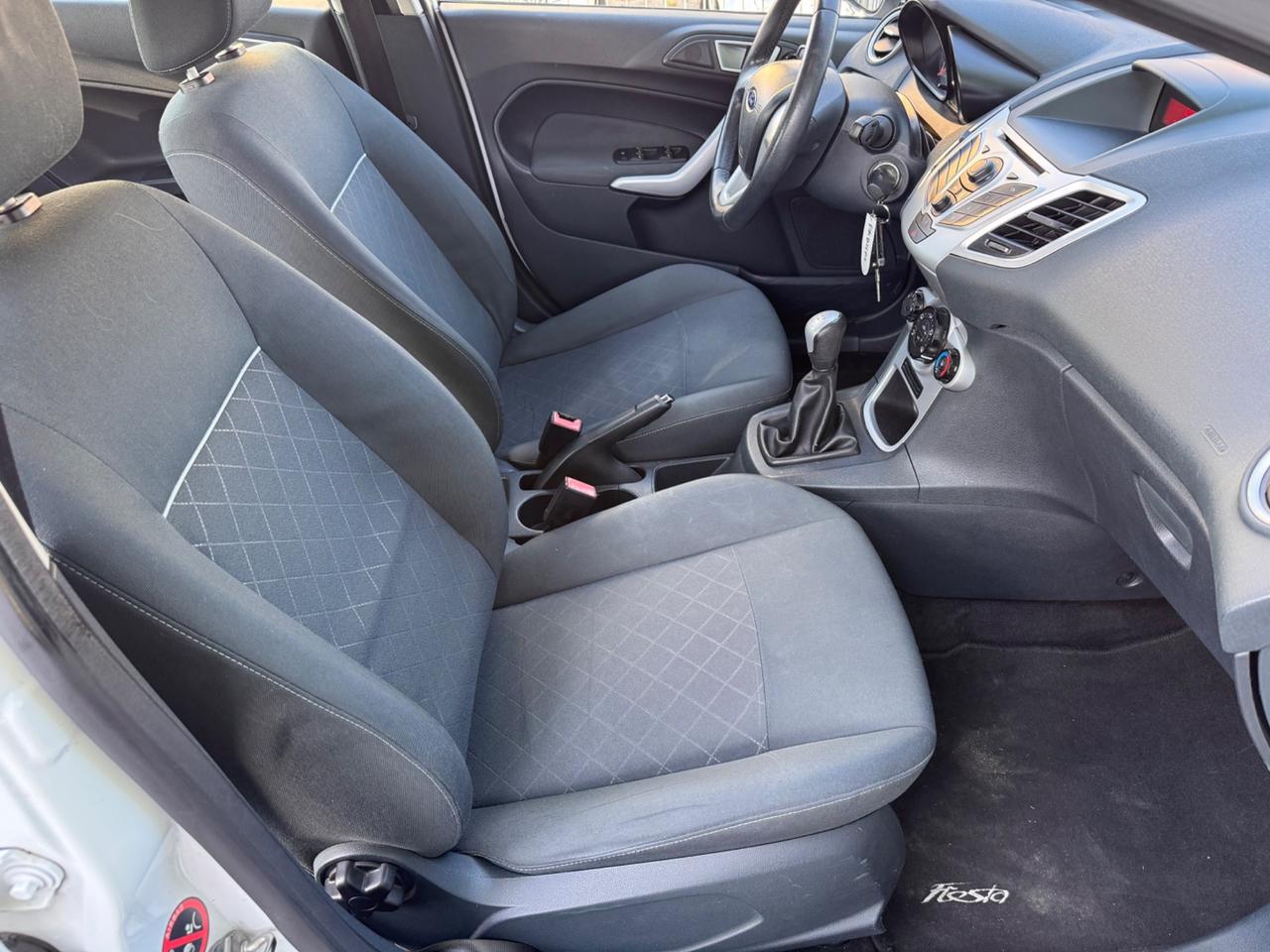 Ford Fiesta 1.2 60CV 5p. Neopaten garanzia 12 mesi