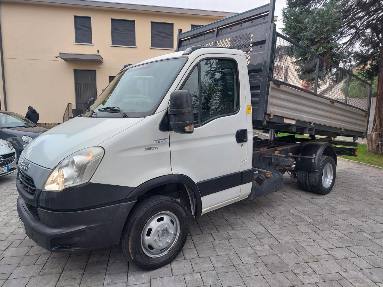 Iveco Daily Triribaltabile