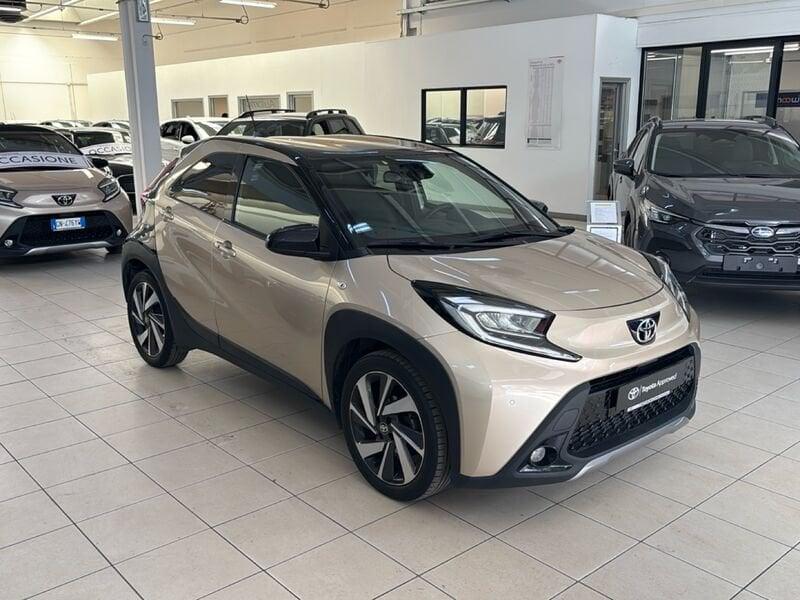 Toyota Aygo X 1.0B (72 CV) Lounge S-CVT