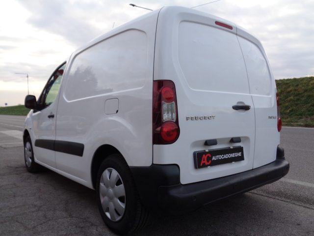 PEUGEOT Partner 1.6hdi CAMBIO NUOVO 3 posti GARANZIA,km certific.