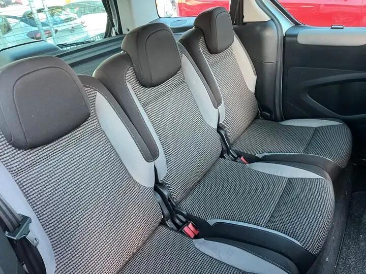 Peugeot Partner Tepee 1.6 HDi 92CV Outdoor