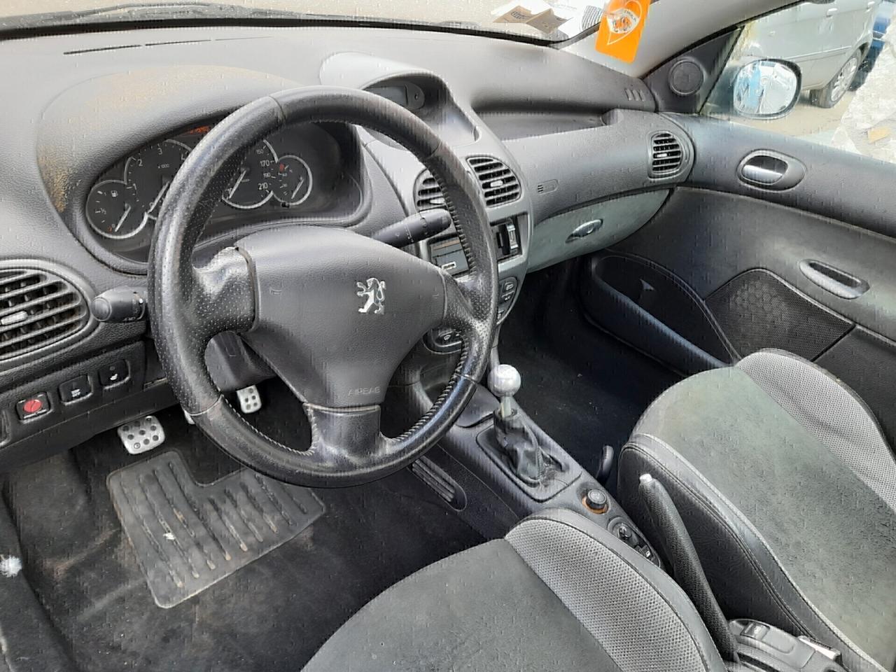 Peugeot 206 1.6 HDi FAP CC RC Line