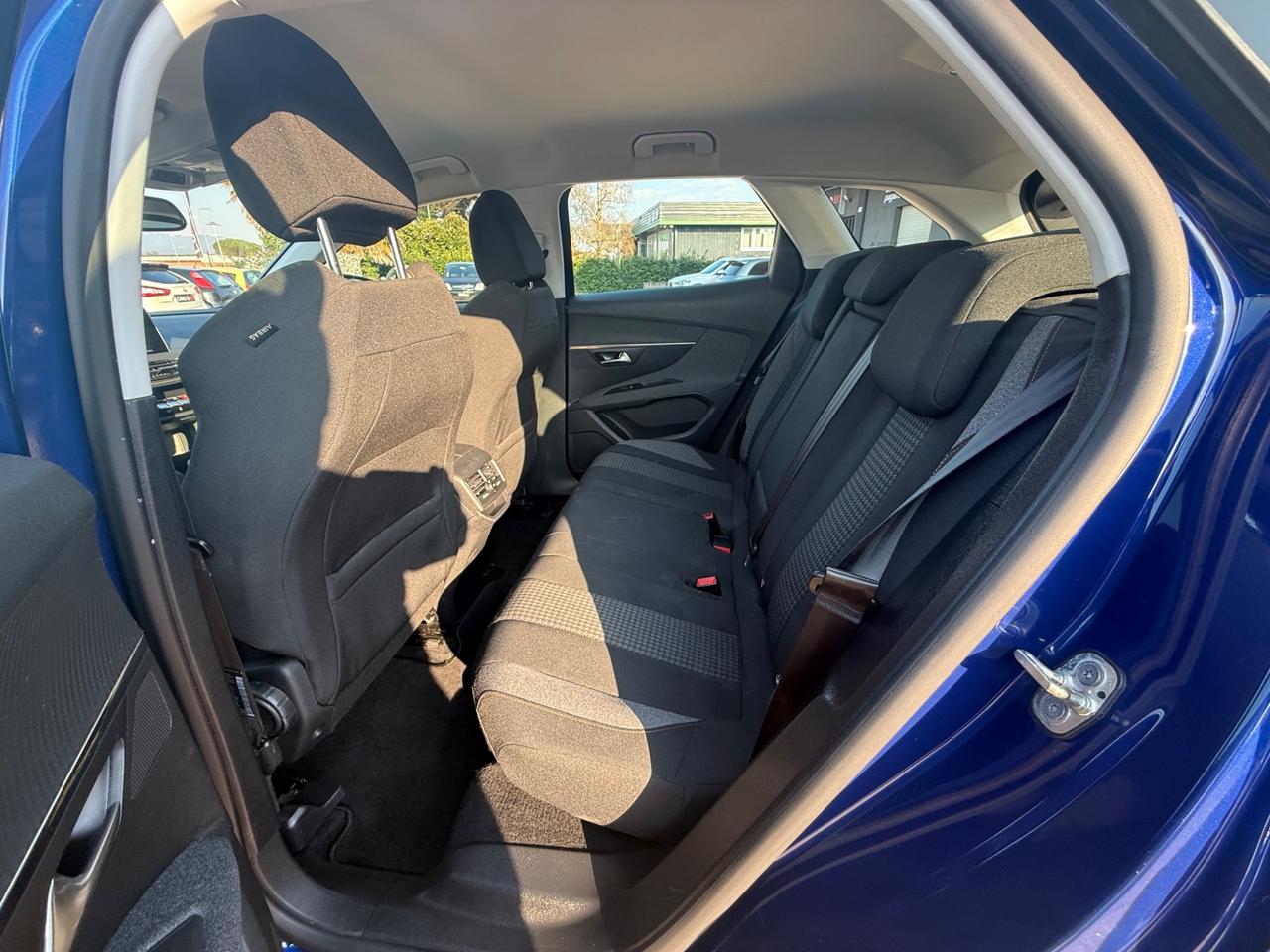 Peugeot 3008 BlueHDi 130 S&S Allure