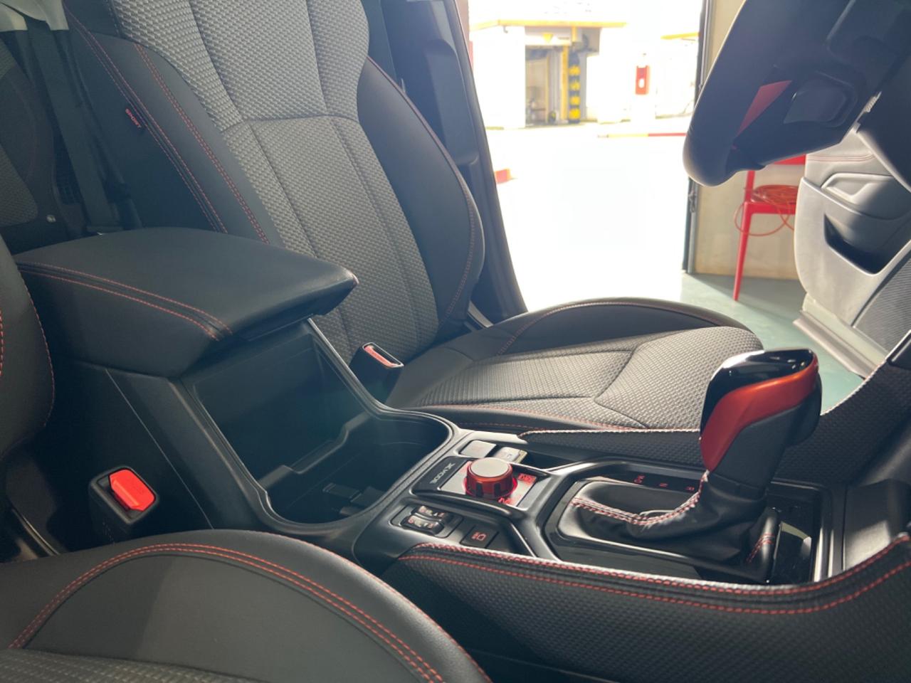 Subaru Forester 2.0 e-Boxer MHEV CVT Lineartronic 4dventure