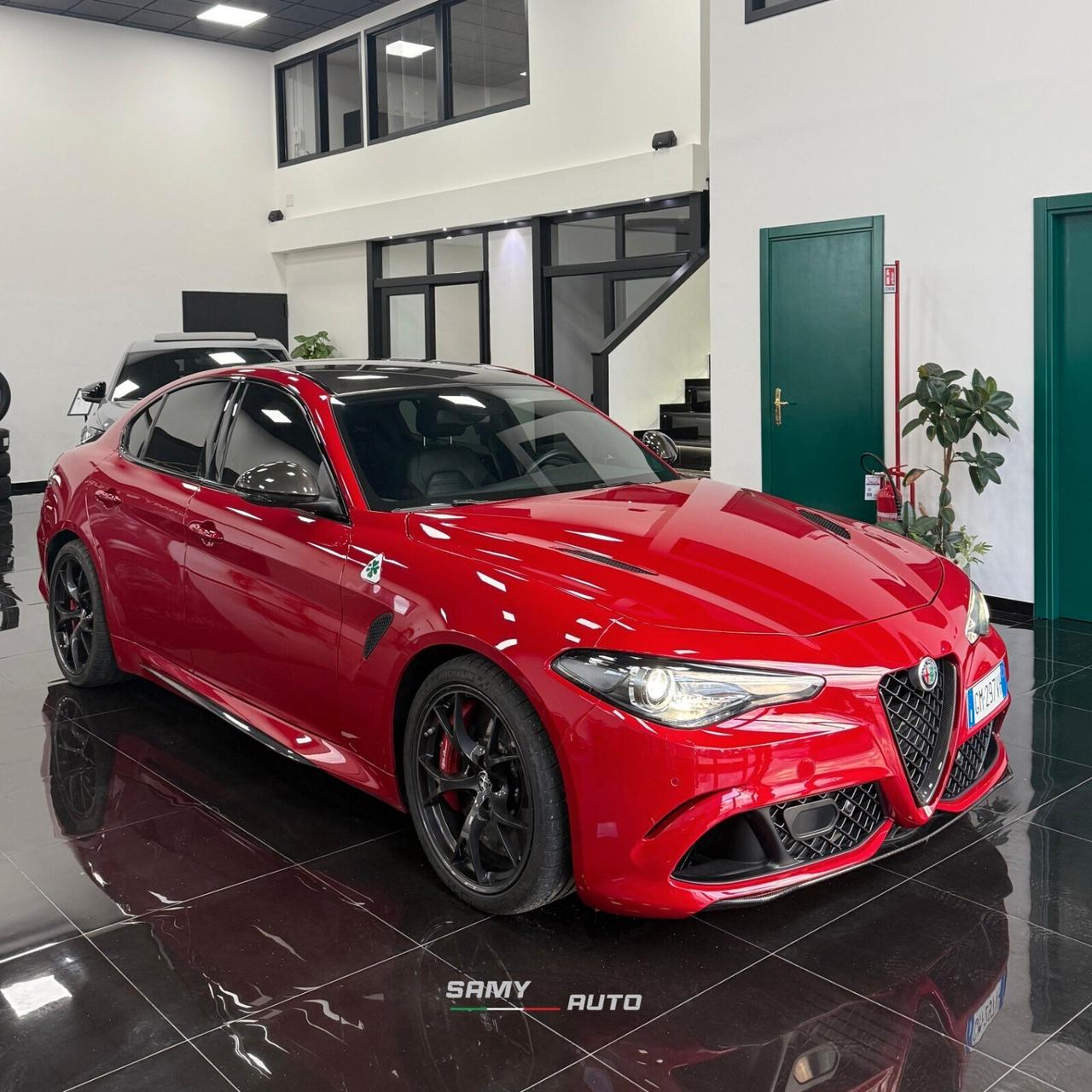 Alfa Romeo Giulia 2.9 T V6 AT8 Quadrifoglio