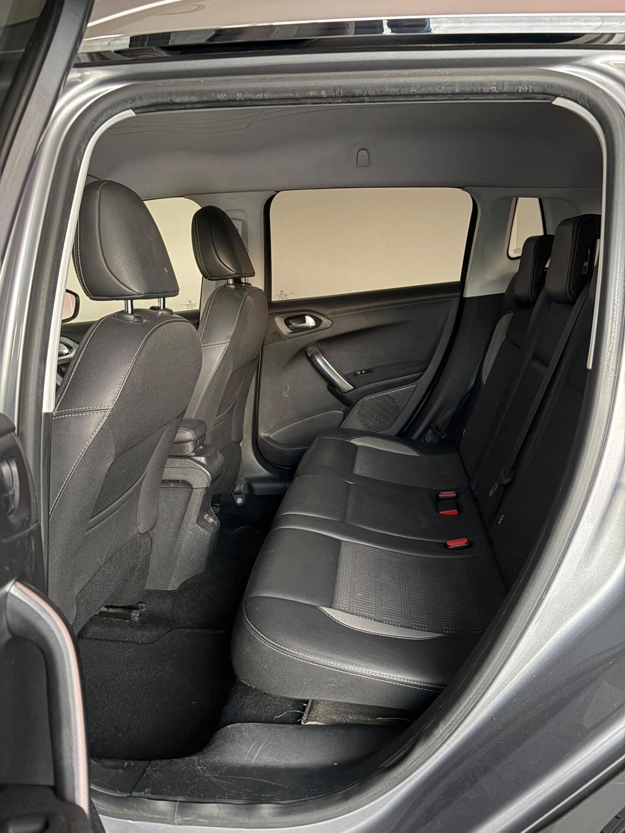 Peugeot 2008 BlueHDi 100 S&S Allure