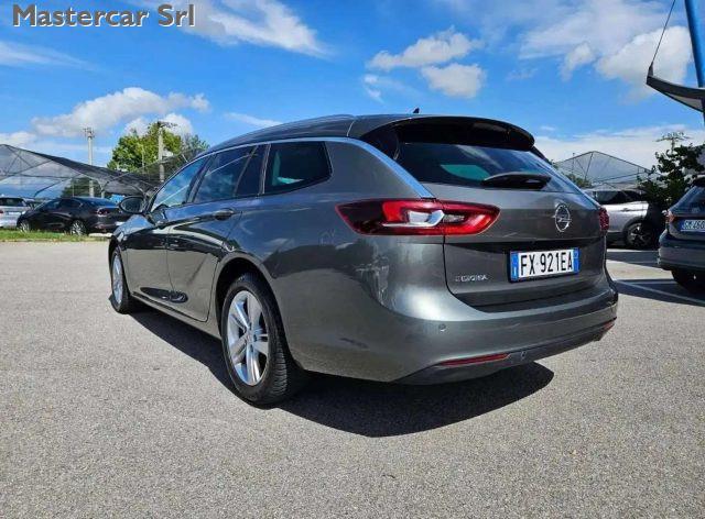 OPEL Insignia Sports Tourer 1.6 cdti Innovation AT6 - FX921EA