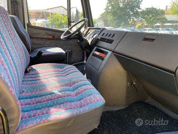 Mercedes carro attrezzi scarrabile con gru