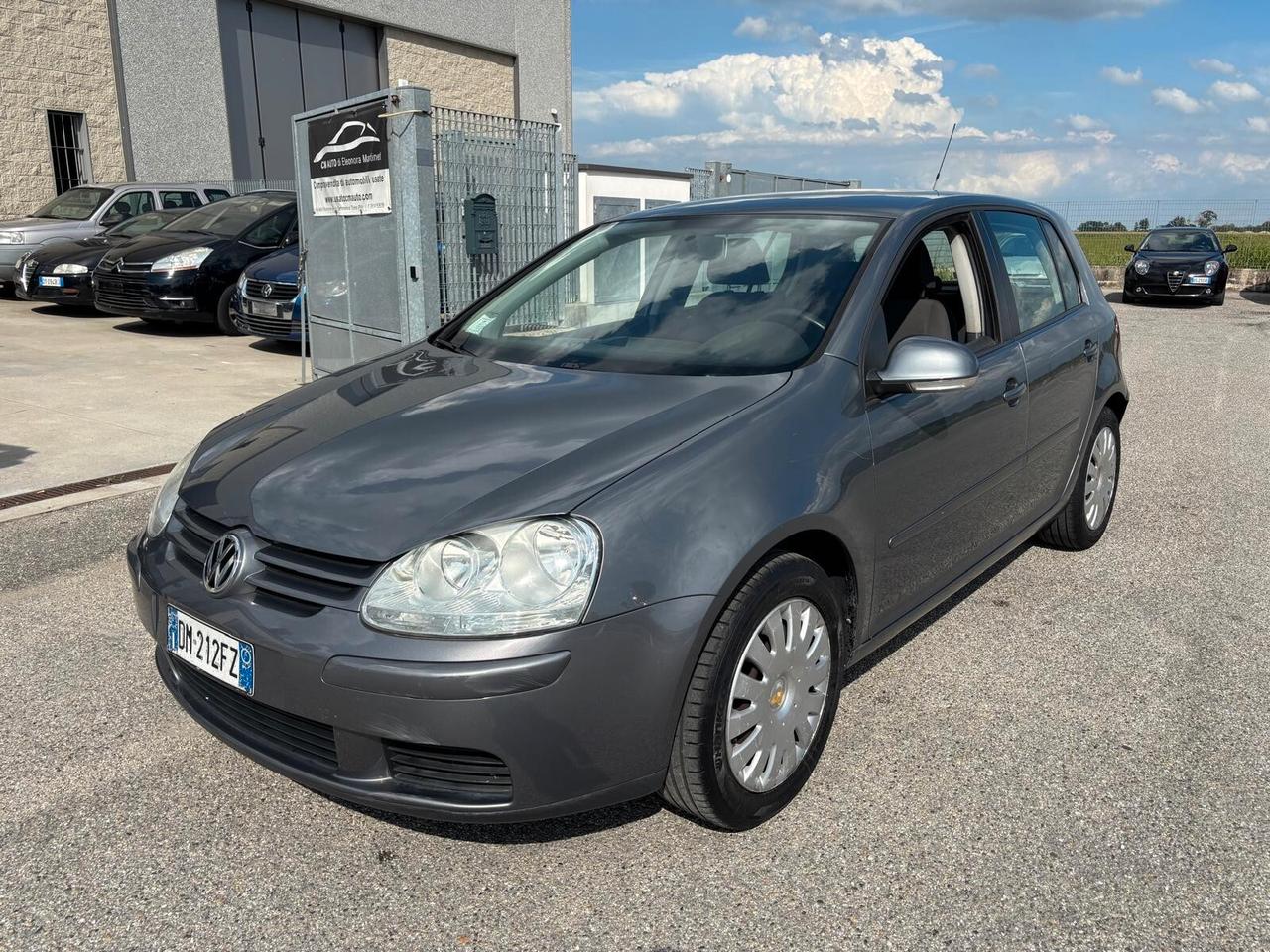 Volkswagen Golf 1.9 TDI DPF 5p. Comfortline SOLI 137595 KM UNICO PROPRIETARIO ADATTA AI NEOPATENTATI