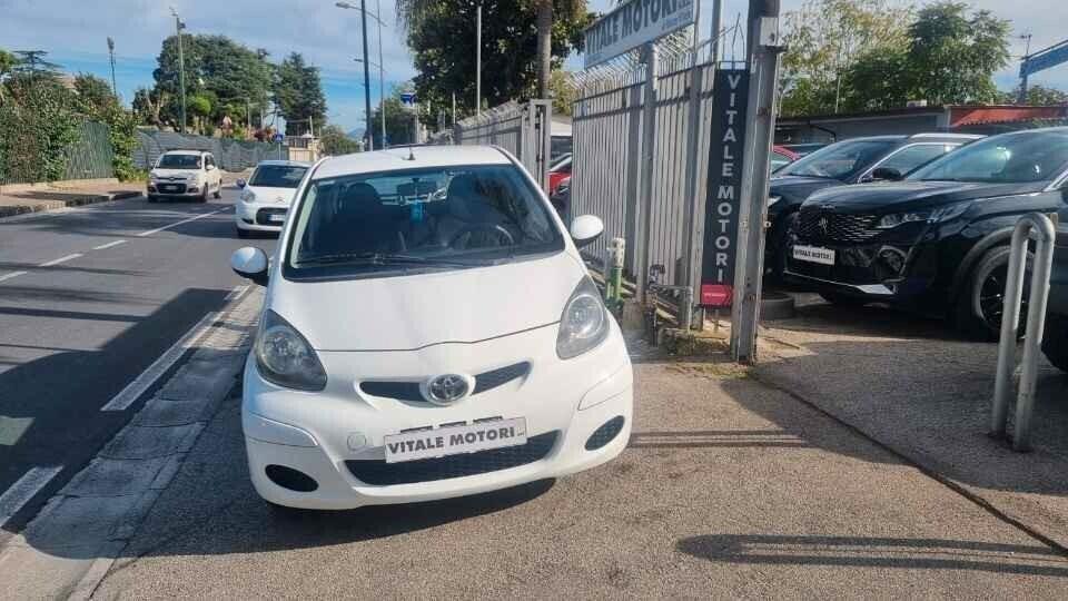 Toyota Aygo 1.0 VVT-i 5 porte 68 CV