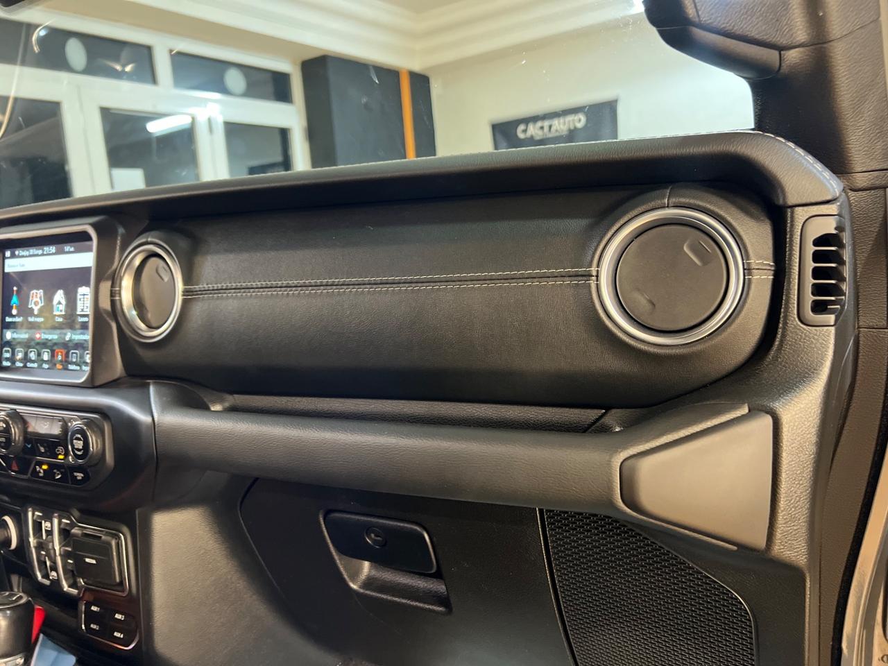 Jeep Wrangler Unlimited 2.2 Mjt II Night Eagle