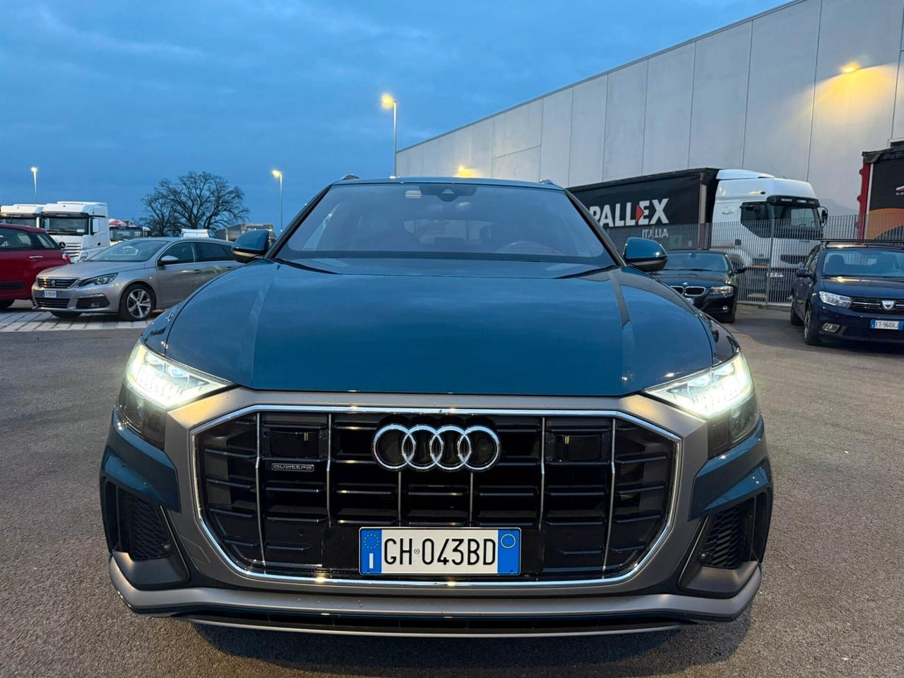Audi Q8 50 TDI 286 CV quattro tiptronic Sline
