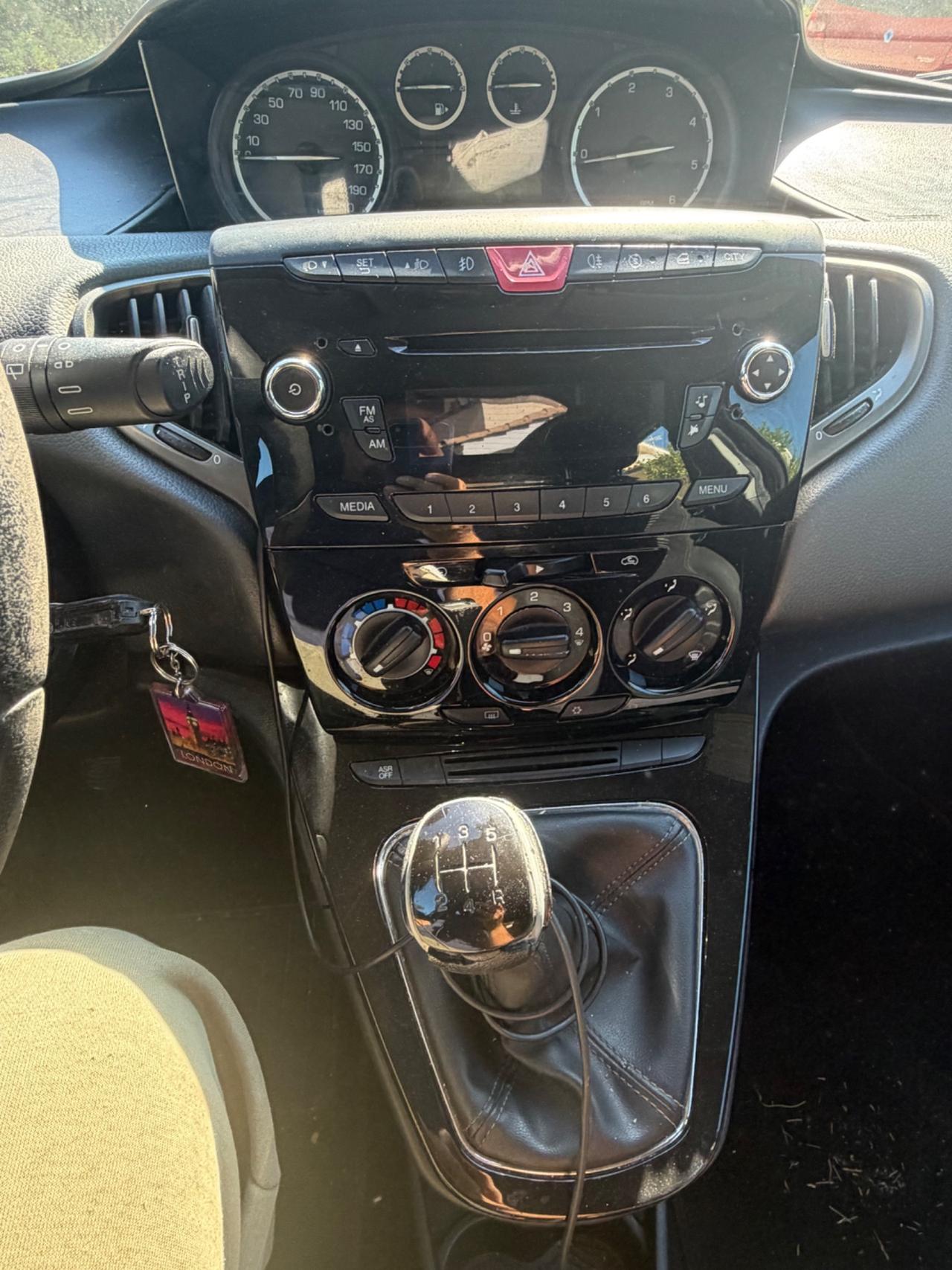 Lancia Ypsilon 1.3 MJT 16V 95 CV 5 porte S&S Gold