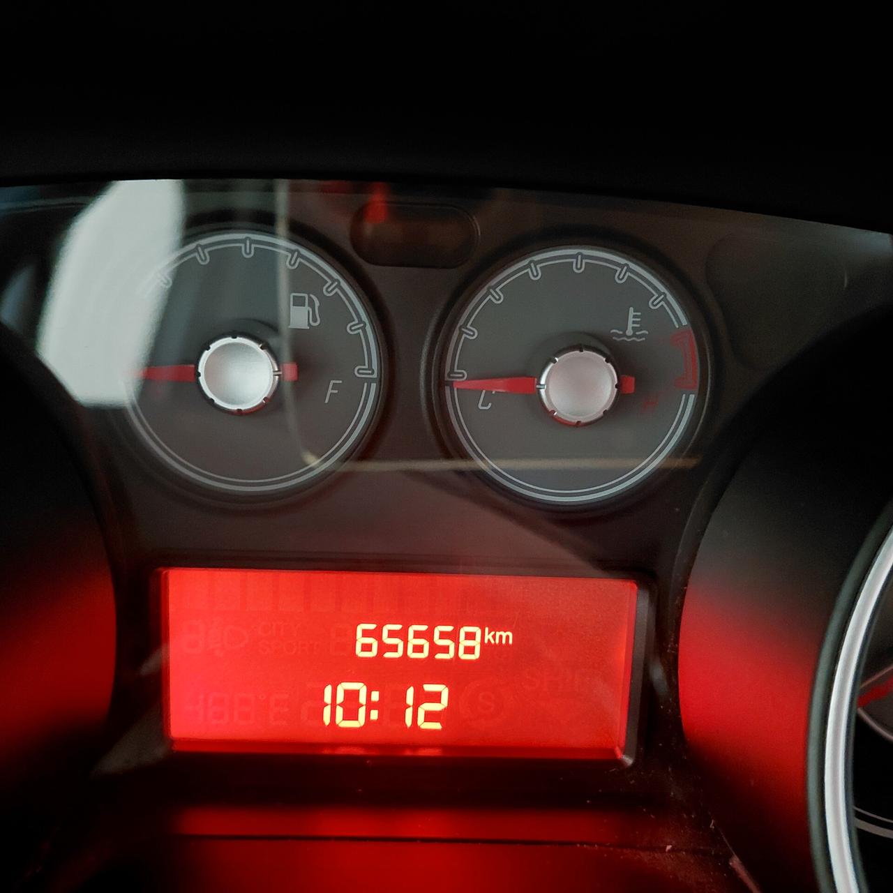 FIAT PUNTO ANNO 2014 BZ 1.2 ADATTA NEOPATENTATI KM 65 MILA