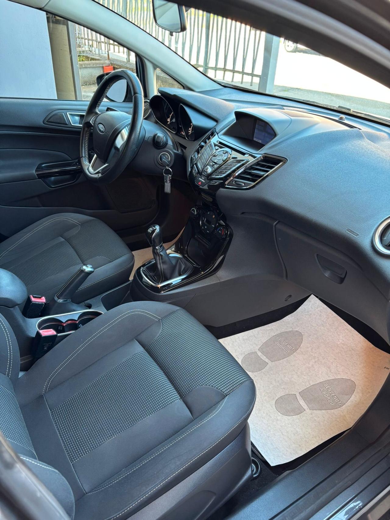 Ford Fiesta 1.5 TDCi 75CV Titanium