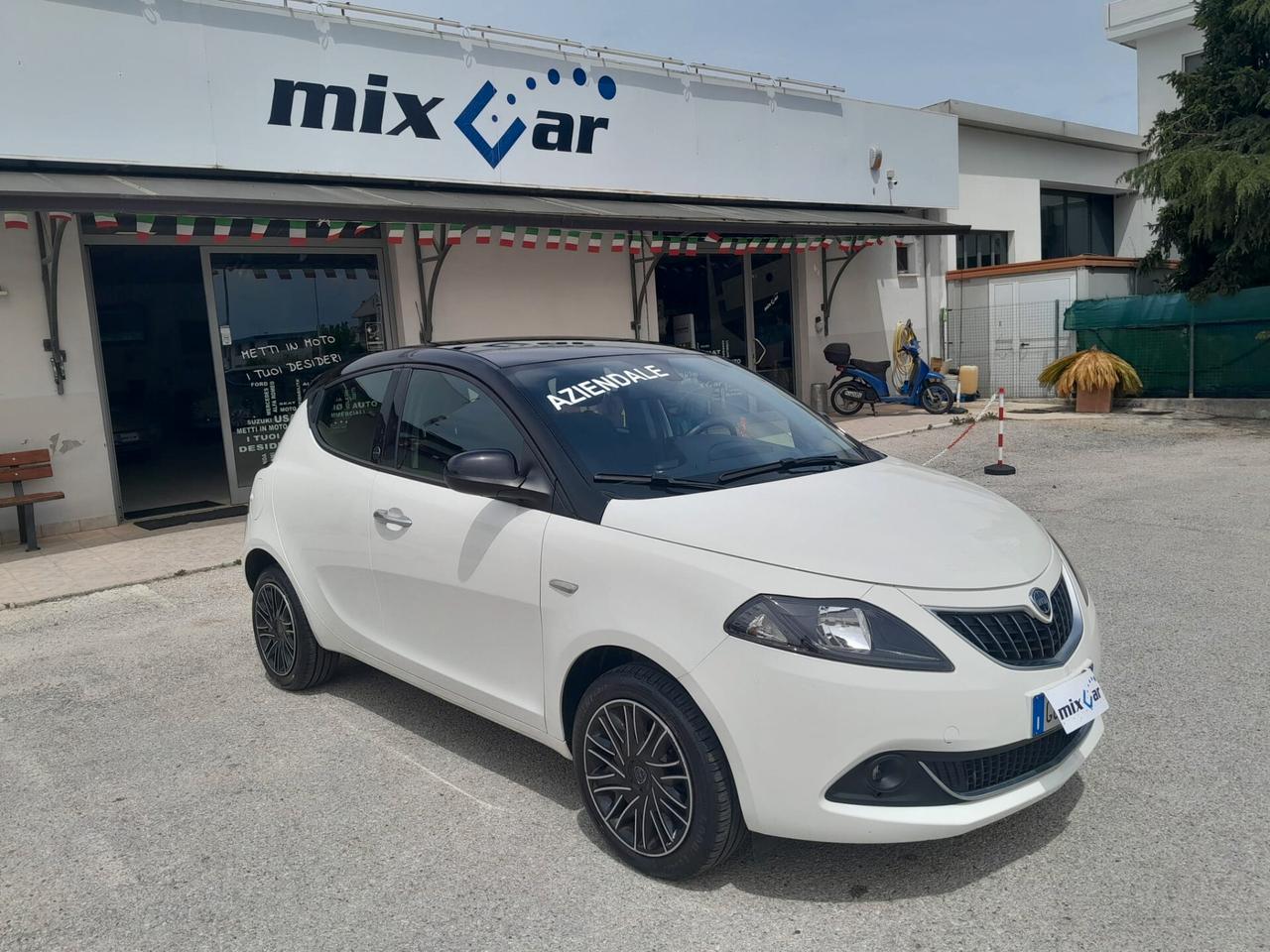 Lancia Ypsilon 1.0 FireFly 5 porte S&S Hybrid Ecochic Gold
