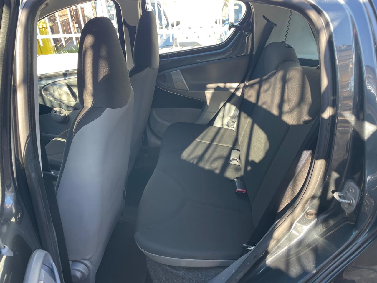 Toyota Aygo 1.0 12V VVT-i 5 porte Sol