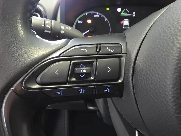 Toyota Yaris 1.5h hybrid AUTOCARRO N1 4 POSTI van automatica un