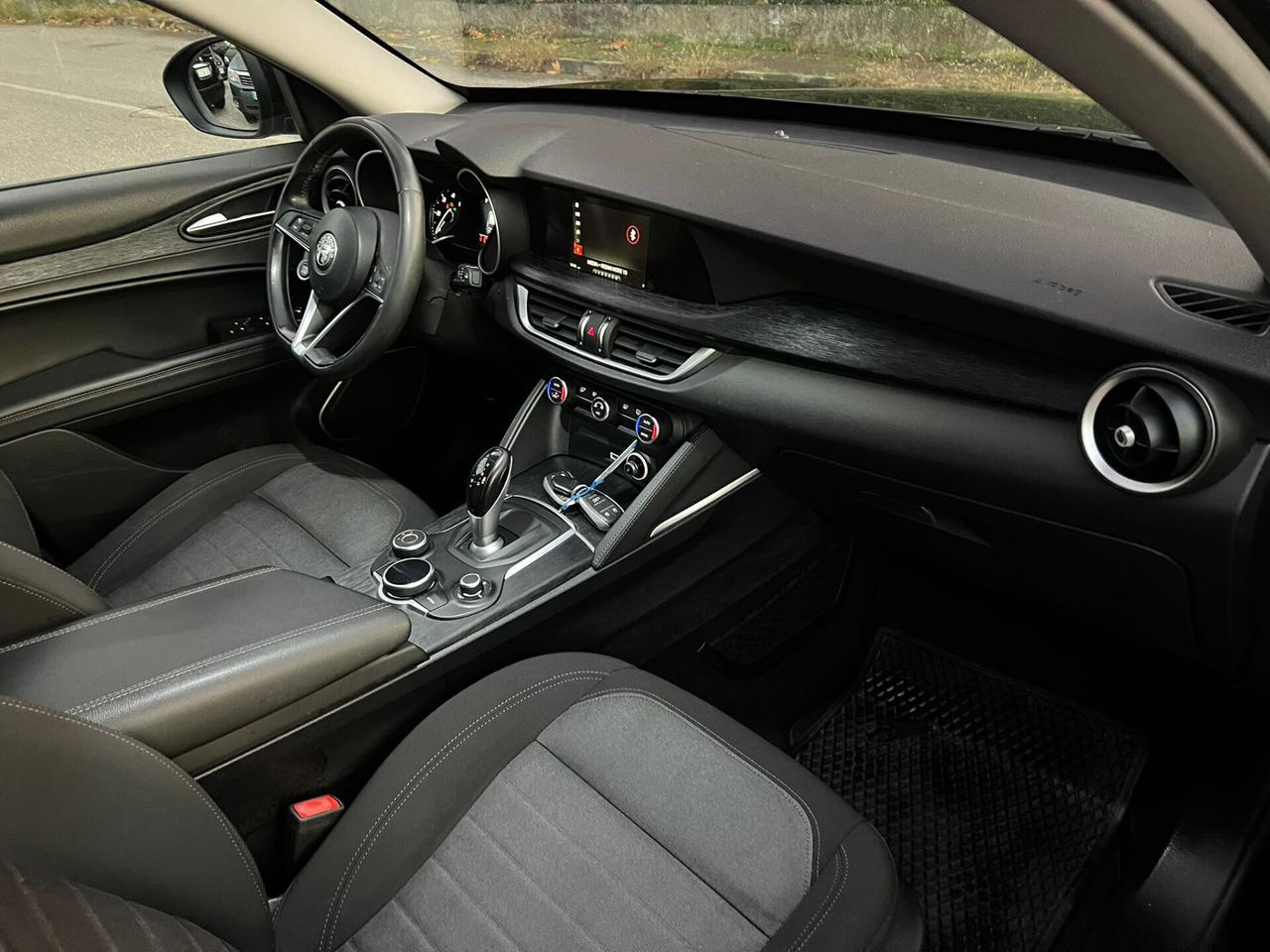 Alfa Romeo Stelvio 2.2 Turbodiesel 210 CV AT8 Q4