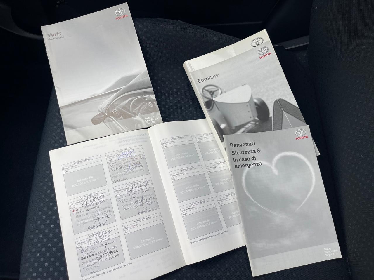 Toyota Yaris 1.0 5 porte