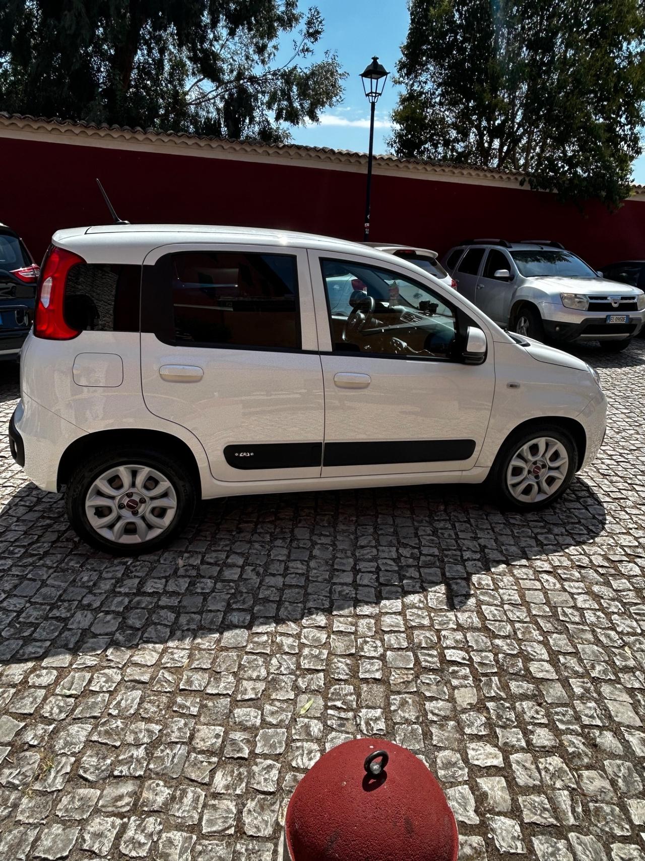 Fiat Panda 0.9 TwinAir Turbo Natural Power Lounge
