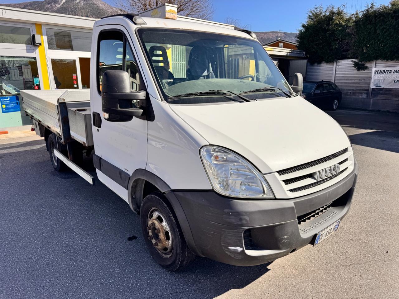 Iveco 50C18 2007 3.0 D 170CV cassone fisso patente C
