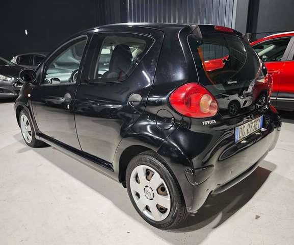 Toyota Aygo Benzina Neopatentati Km 100.000