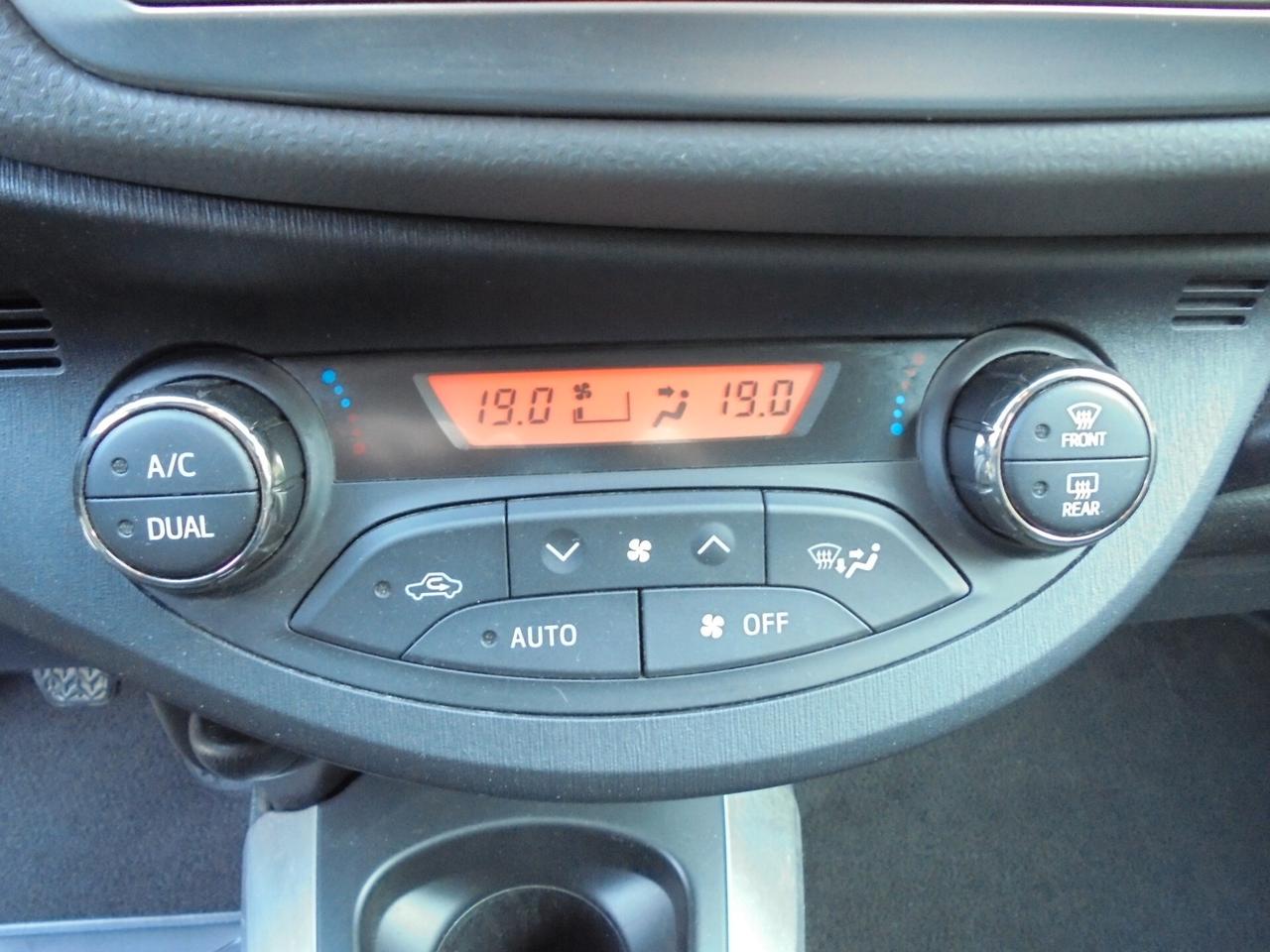 TOYOTA YARIS 1.0 VVT-i 5P ACTIVE – UNIPROPRIETARIO