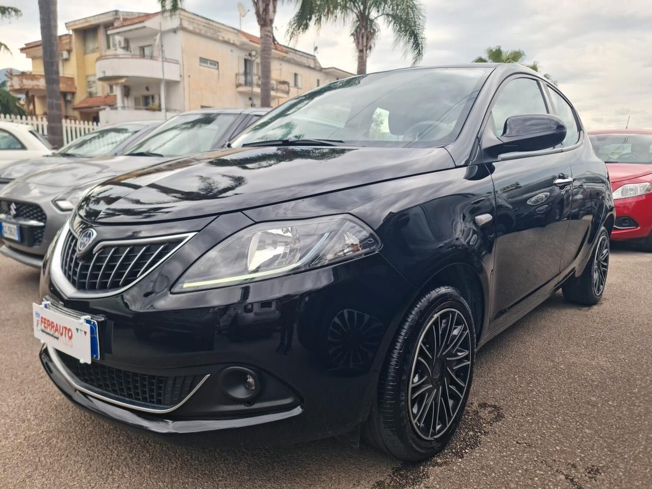 LANCIA Y HYBRID GOLD FULL ITALIANA GARANZIA