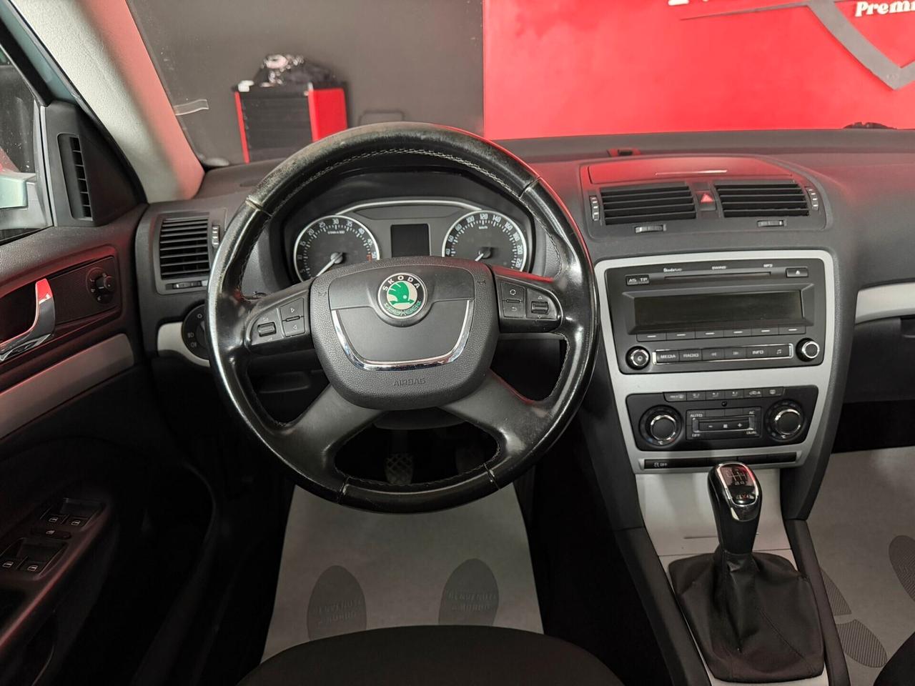 Skoda Octavia 2.0 TDI 140CV Elegance 4x4