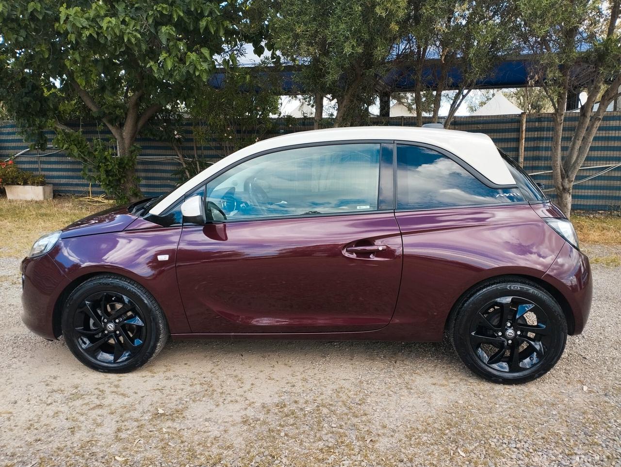 Opel Adam Rocks 1.2 70 CV