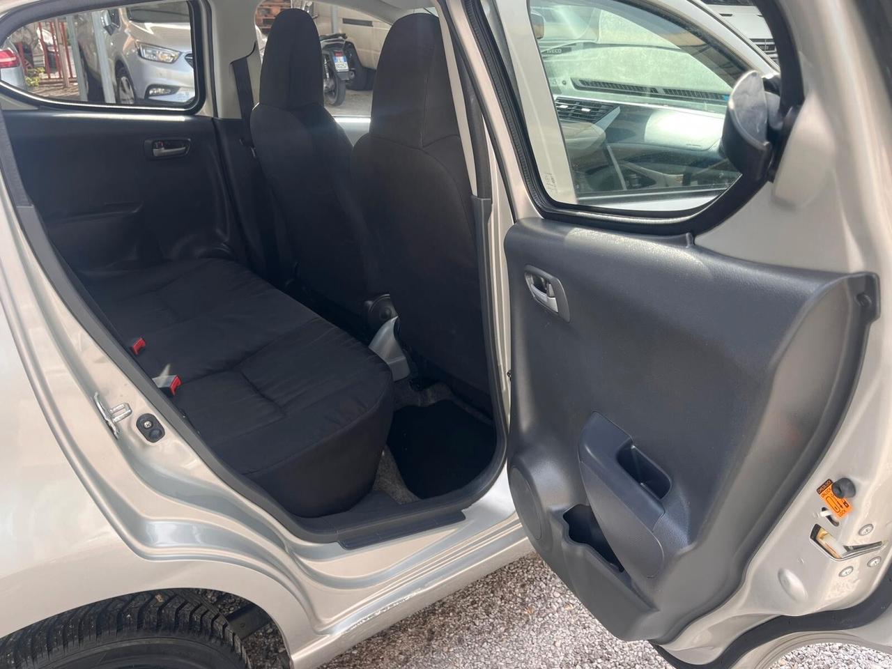 Nissan Pixo 1.0 68Cv 5 porte 12 MESI DI GARANZIA