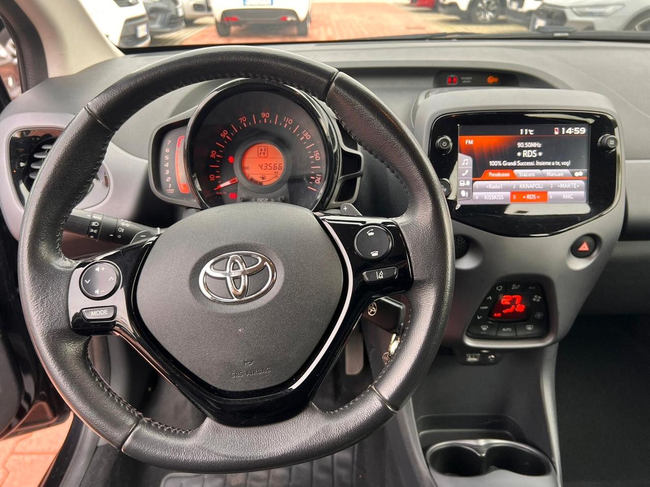 Toyota Aygo Connect 1.0 VVT-i 72 CV 5 porte x-clusiv MMT
