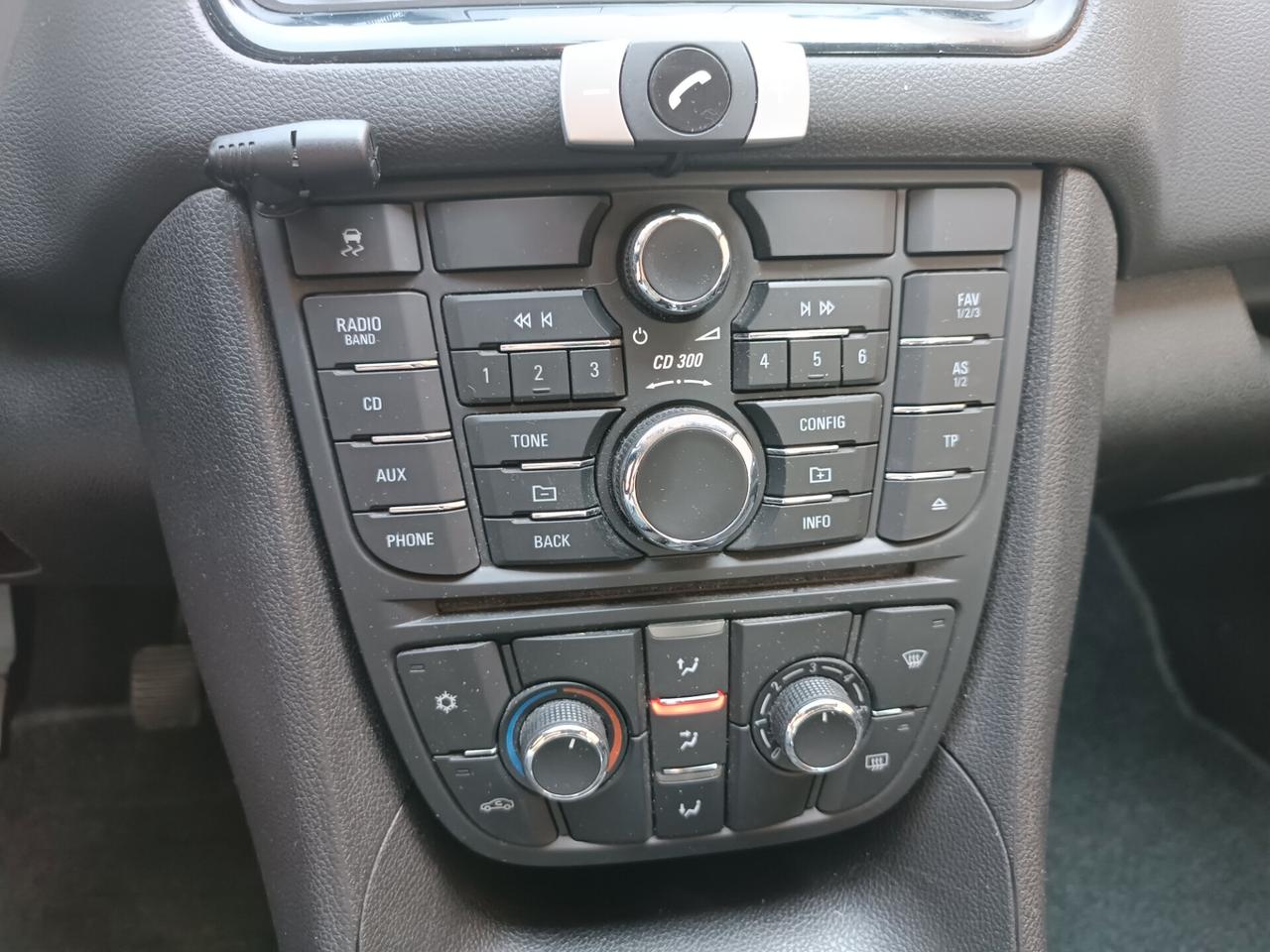 MERIVA 1400 BENZINA UNIPROPR OK NEOPATENTATI
