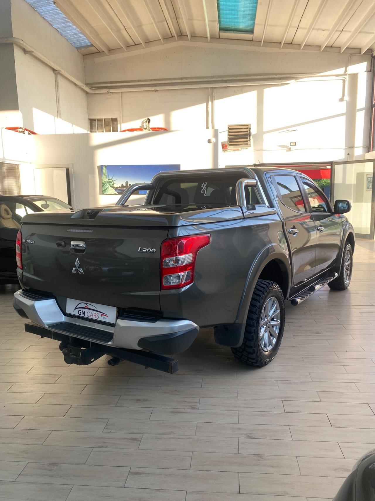 Mitsubishi L200 Doppia cabina 2.4 DI-D 4WD Intense
