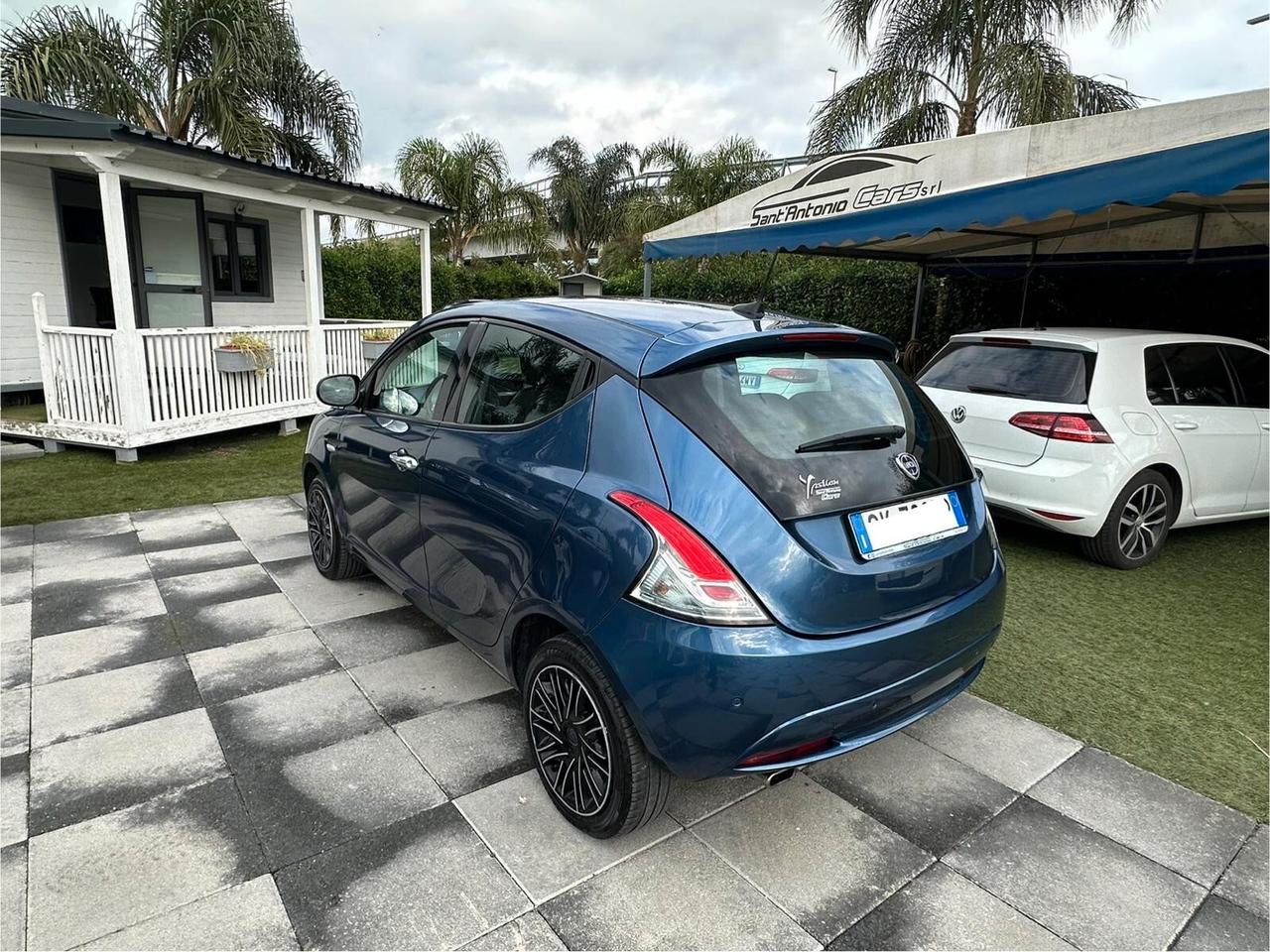 Lancia Ypsilon 1.2 69 CV 5 porte GPL Gold 2022