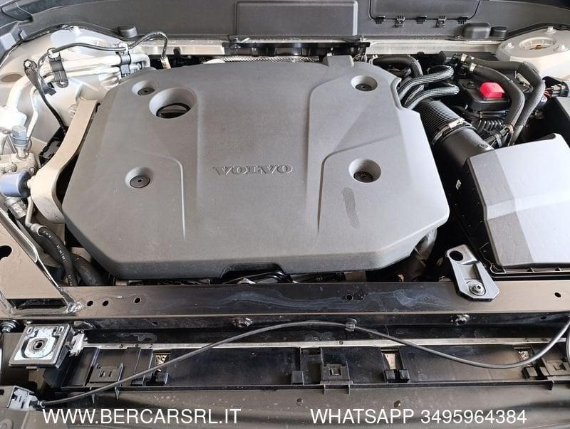 Volvo XC60 XC60 B4 (d) AWD automatico Essential