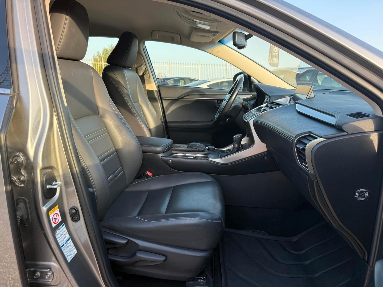 Lexus NX 300h Hybrid 4WD Luxury