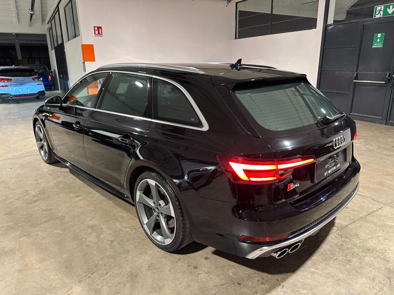 Audi A4 S4 Avant 3.0 TFSI quattro tiptronic - Rotor INT. Rosso