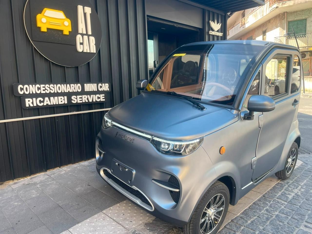 Minicar Elettrica Microfive London Pronta consegna