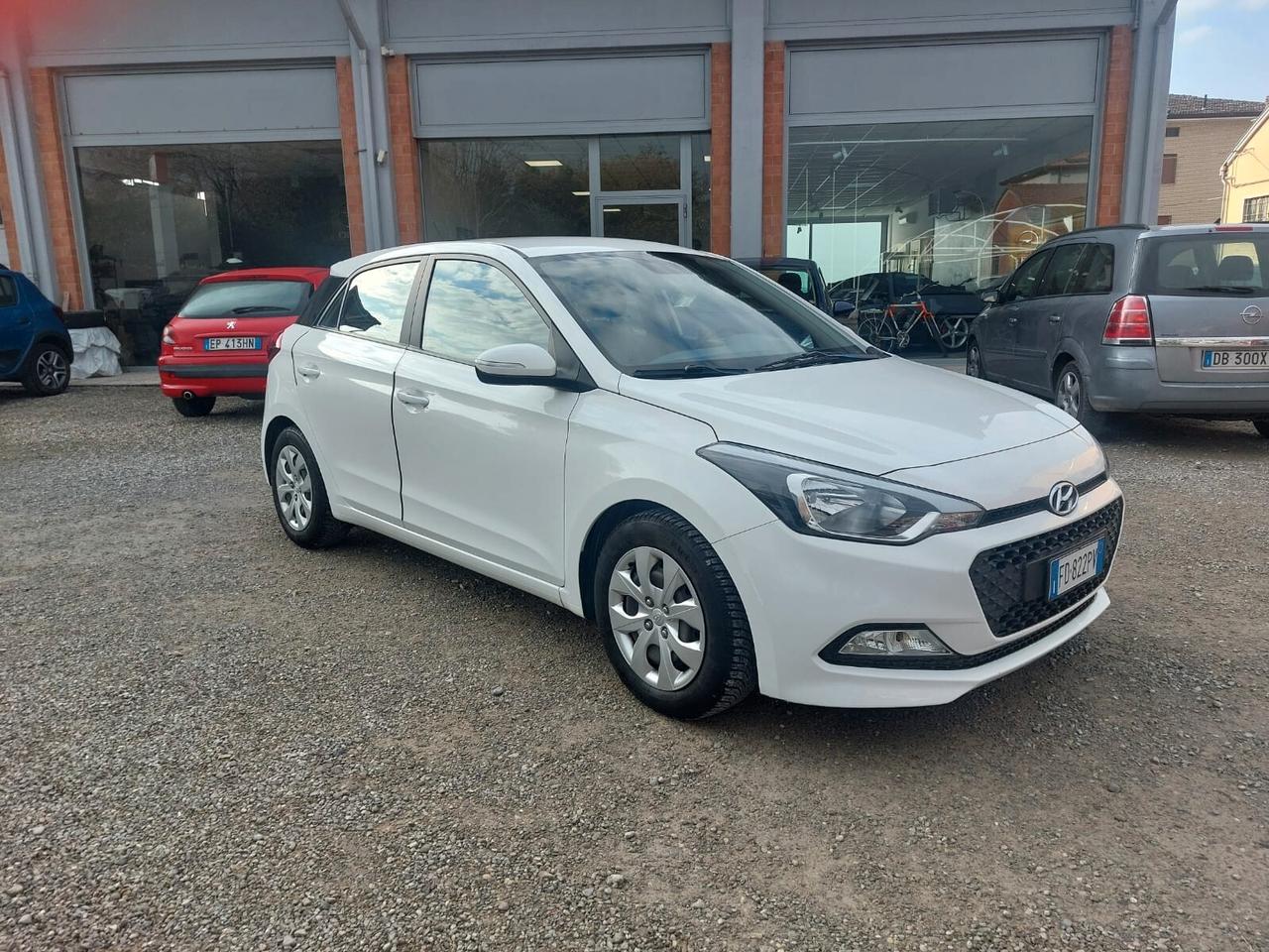 Hyundai i20 1.2 5 porte Econext GPL CASA MADRE