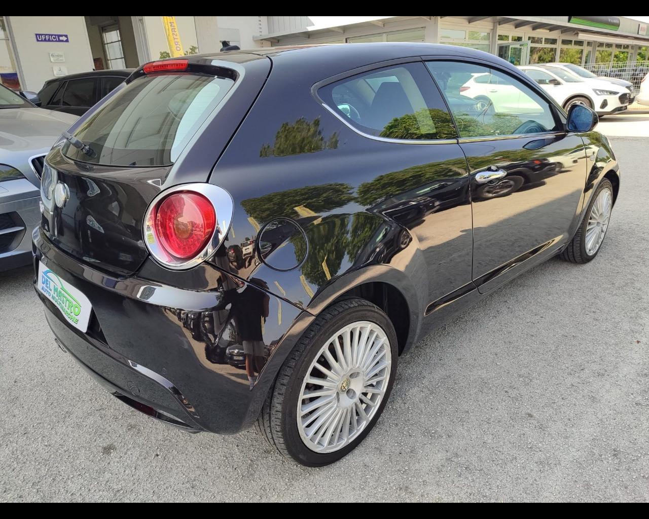 ALFA ROMEO MiTo - MiTo 1.6 JTDm 16V Distinctive